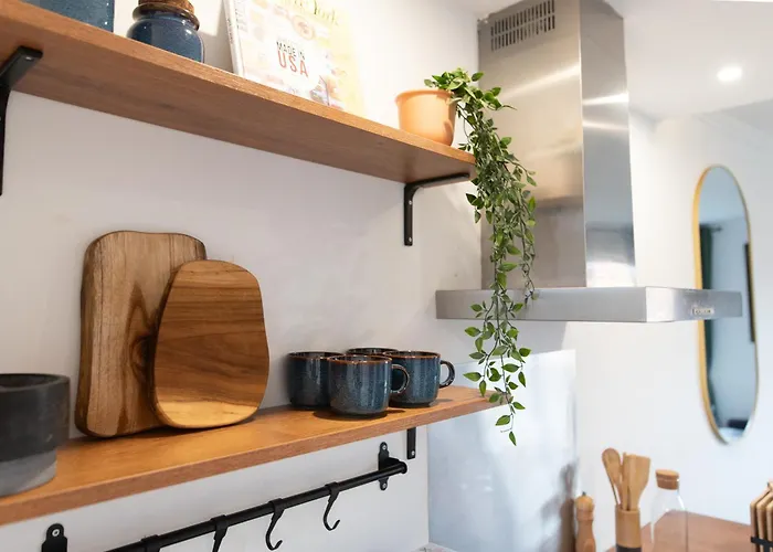 T2 Centre - 5 Min Metro St Cyprien Apartment