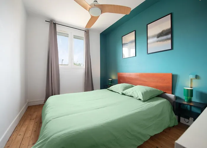 T2 Centre - 5 Min Metro St Cyprien *